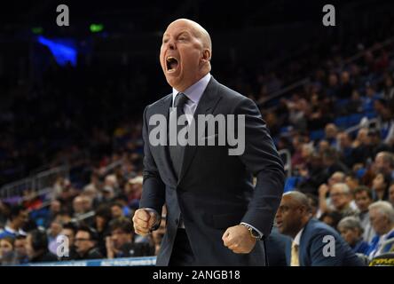 Jan 15, 2020; Los Angeles, California, Stati Uniti d'America; UCLA Bruins head coach Mick Cronin reagisce contro la Stanford Cardinal nel primo semestre a Pauley Pavilion. Stanford sconfitto UCLA 74-59. (Foto di IOS/ESPA-immagini) Foto Stock