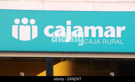 Malaga, Spagna. Xiii gen, 2020. Cajamar logo della banca visto in Costa del Sol, Malaga. Credito: Keith Mayhew/SOPA Immagini/ZUMA filo/Alamy Live News Foto Stock