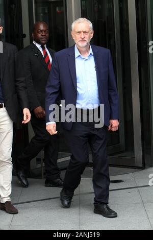Jeremy Corbyn alla BBC oggi 19/06/2016 (immagine di credito©Jack Ludlam) Jeremy Corbyn ha difeso la UE in materia di immigrazione, esortando gli elettori invece di dirigere la loro rabbia verso prudenti misure di austerità. Foto Stock