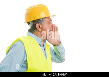 Vecchio generatore maschio urla con copyspace vuota per la pubblicità isolato su bianco di sfondo per studio Foto Stock