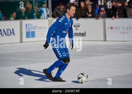 Arosa, Schweiz, 17. Gennaio 2020. Nico Kovac bei der inoffiziellen Schneefussball Weltmeisterschaft Ice Snow Football 2020 a Arosa. Foto Stock