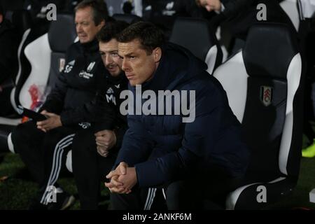 Londra, Regno Unito. 17 gen 2020. Londra, Inghilterra - gennaio 17th Scott Parker manager di Fulham durante il cielo di scommessa match del campionato tra Fulham e Middlesbrough a Craven Cottage, Londra di venerdì 17 gennaio 2020. (Credit: Jacques Feeney | MI News) La fotografia può essere utilizzata solo per il giornale e/o rivista scopi editoriali, è richiesta una licenza per uso commerciale Credito: MI News & Sport /Alamy Live News Foto Stock