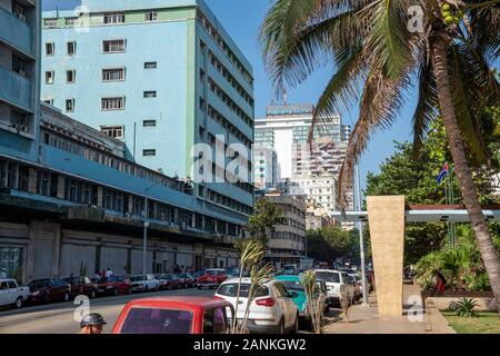 Scena di strada. Vedado, Havana, Cuba. Foto Stock