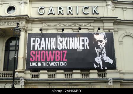 Londonl, REGNO UNITO, 17 gennaio 2020 Frank Skinner apre un uomo stand up comedy show Showbiz al Garrick Theatre nel West End per un mese di stagione. Credito: Johnny Armstead/Alamy Live News Foto Stock