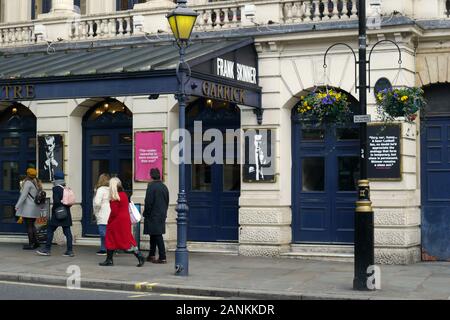 Londonl, REGNO UNITO, 17 gennaio 2020 Frank Skinner apre un uomo stand up comedy show Showbiz al Garrick Theatre nel West End per un mese di stagione. Credito: Johnny Armstead/Alamy Live News Foto Stock