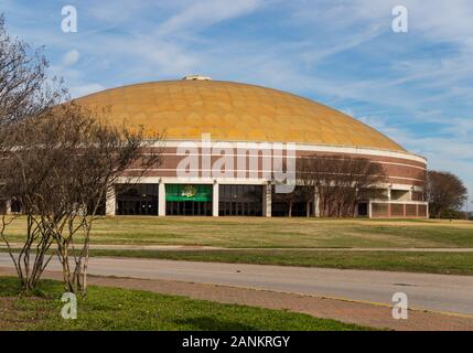 Waco, TX / STATI UNITI D'America - 12 Gennaio 2020: Centro Ferrell sul campus della Baylor University Foto Stock