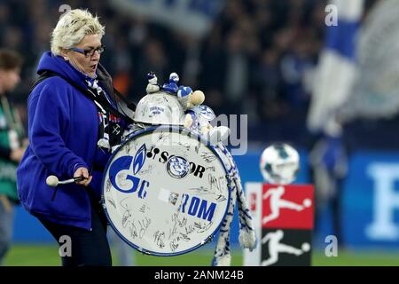 17 januari 2020 Gelsenkirchen, Germania Soccer Schalke 04 v Borussia Monchengladbach-L-R: Trommelaar van schalke Foto Stock