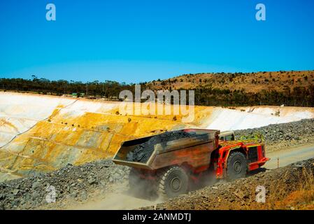 Dump di data mining Carrello in miniera a cielo aperto Foto Stock