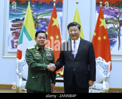 No Gen. Pyi Taw, Myanmar. 18 gennaio, 2020. Il presidente cinese Xi Jinping incontra con il Myanmar il Comandante in Capo della difesa Servizi Min Aung Hlaing in Nay Gen. Pyi Taw, Myanmar, Gennaio 18, 2020. Credito: Ju Peng/Xinhua/Alamy Live News Foto Stock