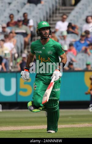 MCG, Melbourne, Victoria, Australia. Xviii gen, 2020 MCG , Melbourne, Victoria, Australia 18 Gennaio 2020 - KFC Big Bash league(BBL) corrispondono a 41 - Melbourne stelle uomini la riproduzione del Perth Scorchers uomini - Stelle capitano Glenn Maxwell corre tra i wickets durante il gioco-Melbourne stelle vinte da dieci corse.- credito immagine Brett Keating - Alamy Live News. Foto Stock