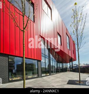 Millbay Academy ex Plymouth School of Creative Arts si trova nella caratteristica casa Red House a Millbay Road, Plymouth. Un'Accademia REACH Foto Stock
