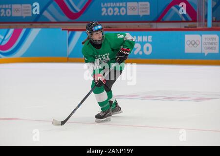 Jessie Taylor (15) del team GB compete nel torneo femminile di hockey su ghiaccio di Losanna 2020 NOC 3 il 3° turno preliminare del 10th gennaio 2020 Foto Stock