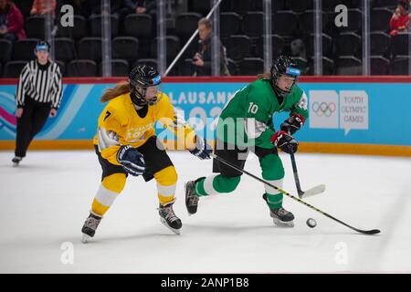 Jessie Taylor (15) del team GB compete nel torneo femminile di hockey su ghiaccio di Losanna 2020 NOC 3 il 3° turno preliminare del 10th gennaio 2020 Foto Stock