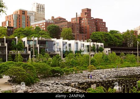 Appartamenti moderni e contemporanei nel Brooklyn Bridge Park di New York Foto Stock