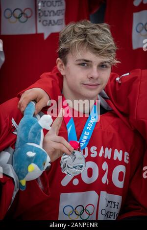 Il team GB Mackenzie Stewart (15) vince l'argento alle 3 finali di hockey su ghiaccio di 3 uomini alle Olimpiadi della Gioventù di Losanna 2020 del 15th gennaio 2020 Foto Stock