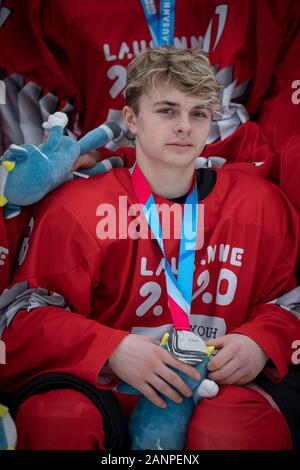 Il team GB Mackenzie Stewart (15) vince l'argento alle 3 finali di hockey su ghiaccio di 3 uomini alle Olimpiadi della Gioventù di Losanna 2020 del 15th gennaio 2020 Foto Stock