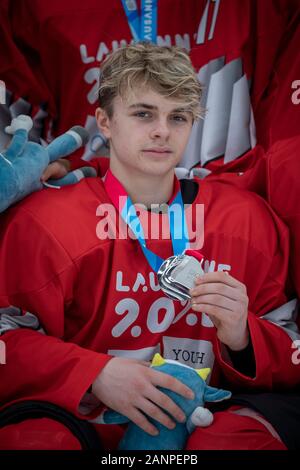 Il team GB Mackenzie Stewart (15) vince l'argento alle 3 finali di hockey su ghiaccio di 3 uomini alle Olimpiadi della Gioventù di Losanna 2020 del 15th gennaio 2020 Foto Stock