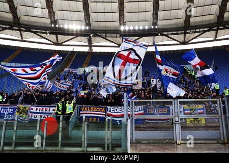 Roma, Italia. 18 gennaio 2020. Sampdoria sostenitori durante il campionato italiano di Serie A partita di calcio tra la SS Lazio e UC Sampdoria il 18 gennaio 2020 presso lo Stadio Olimpico di Roma, Italia - Foto Federico Proietti/ESPA-immagini Foto Stock