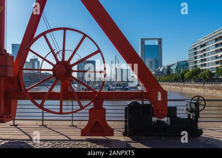 Nuovo ed esclusivo Dockland area Puerto Madero, membro di capitale Buenos Aires, Argentina, America Latina Foto Stock