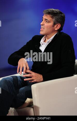 Milano Italia 10/04/2008 , George Clooney ospite della trasmissione Che tempo che fa' in Studi Rai. Foto Stock