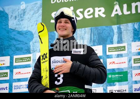 Alto Adige - Italia 18 gennaio, 2020. Ruud Birk dalla Norvegia - il primo posto. Decorazione di vincitori cerimonia al FIS Slopestyle Freeski World Cup su 18.01.2020 nella Seiser Alm (Alpe di Siusi) Snowpark, Italia. Credito: AlfredSS/Alamy Live News Foto Stock