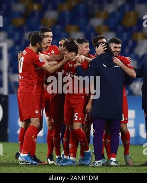 Napoli, Italia. 18 gennaio, 2020. Xviii gennaio 2020; Stadio San Paolo, Napoli, Campania, Italia; di calcio della Serie A, Napoli contro la Fiorentina; Federico Chiesa di ACF Fiorentina festeggia dopo il punteggio al XXVI minuto per 0-1 - Editoriale usare carte di credito: Azione Plus immagini di sport/Alamy Live News Foto Stock