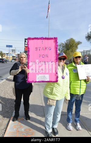 Las Vegas, NV, Stati Uniti d'America. 18 gennaio, 2020. Quarto anno del potere delle donne di marzo presso il centro cittadino di Las Vegas in Las Vegas, Nevada, il 18 gennaio 2020. Credito: Damairs Carter/media/punzone Alamy Live News Foto Stock