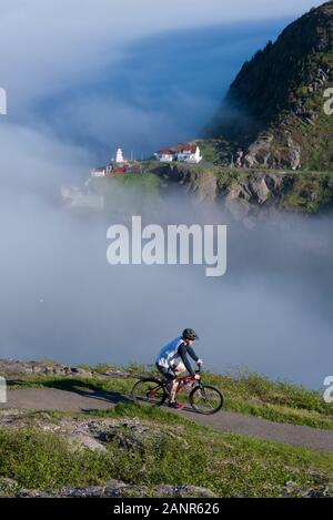 Il Fort Amherst il faro in si restringe il passaggio dall'Oceano Atlantico a San Giovanni Porto, Terranova. Foto Stock