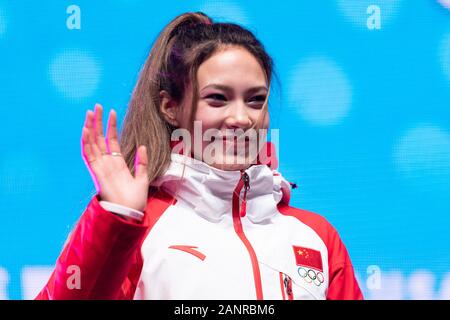 Losanna, Svizzera. 18 gennaio, 2020. Medaglia di argento Gu malata di onde in Cina durante la premiazione per donne freeski slopestyle di sci freestyle al terzo inverno Olimpiadi della Gioventù a Losanna, Svizzera, Gennaio 18, 2020. Credito: Chen Yichen/Xinhua/Alamy Live News Foto Stock