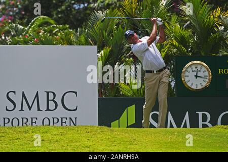 Singapore. Xix gen, 2020. Matt Kuchar degli Stati Uniti compete nel quarto round della SMBC Singapore Open svoltasi a Singapore il Sentosa Golf Club a gennaio 19, 2020. Credito: Quindi Chih Wey/Xinhua/Alamy Live News Foto Stock