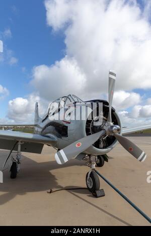 North American T-28D Trojan aeromobile VH-MEO il è stato utilizzato come un trainer e attacco leggero aeromobili. Foto Stock