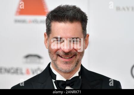 Monaco di Baviera, Germania. 18 gennaio, 2020. Rick KAVANIAN (comico, attore), immagine singola, taglio singolo motivo, Ritratto, Ritratto, Ritratto. 47Th German Filmball Red Carpet, tappeto rosso, il 18 gennaio 2020. H otel B ayerischer H, M uenche n. | Utilizzo di credito in tutto il mondo: dpa/Alamy Live News Foto Stock