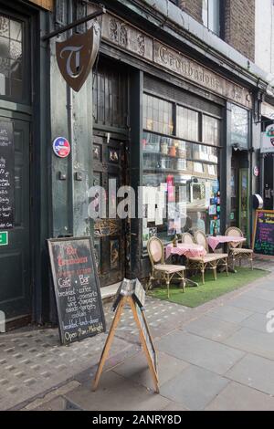 Il trovatore cafe, Old Brompton Road, Earl's Court, London SW5, Regno Unito Foto Stock