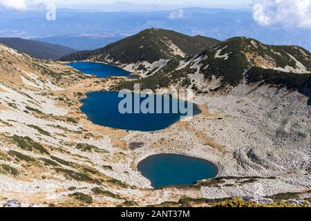 Fantastico paesaggio di laghi Kremenski, montagna Pirin, Bulgaria Foto Stock
