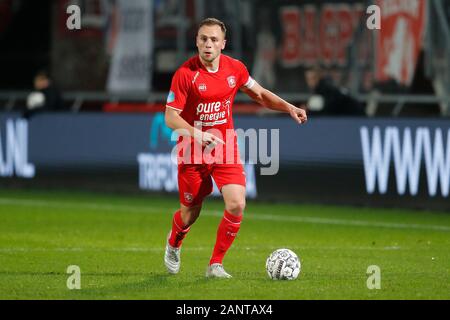 ENSCHEDE, 18-01-2020, Stadio de Grolsch Veste, calcio, stagione 2019 / 2020, olandese Eredivisie, FC Twente player Xandro Schenk durante la partita FC Twente - FC Groningen. Foto Stock