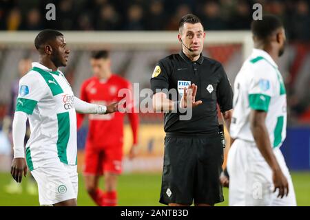 ENSCHEDE, 18-01-2020, Stadio de Grolsch Veste, calcio, stagione 2019 / 2020, olandese Eredivisie, arbitro Dennis Higler durante la partita FC Twente - FC Groningen. Foto Stock