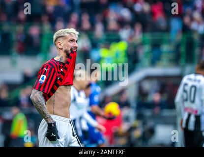 Milano, Italia. Xix gen, 2020. Milano, 19 gen 2020, samu castillejo del Milan durante il Milan vs Udinese - Calcio italiano di Serie A uomini campionato - Credito: LM/Fabrizio Carabelli Credito: Fabrizio Carabelli/LP/ZUMA filo/Alamy Live News Foto Stock