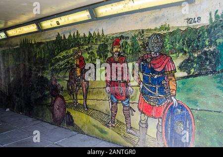 Basingstoke, Regno Unito - Luglio 23, 2019: murale che mostra Britains antica dipinta sulla parete di un sottopassaggio pedonale situato nel quartiere Winklebury di Basingstoke, Foto Stock