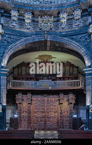 Santuario Basilica di Loyola, Loiola, monumentale complesso religioso, costruito intorno al luogo di nascita di Ignacio de Loyola, fondatore della Compagnia dei Gesuiti Foto Stock