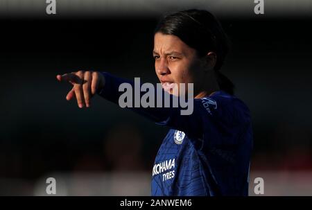 Chelsea di Sam Kerr dirige i suoi compagni di squadra durante le donne del Super League a Prato Park, Borehamwood. Foto Stock