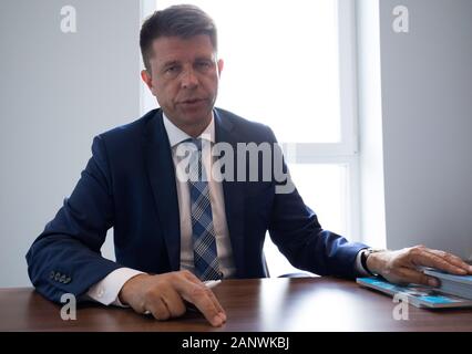 Czestochowa, Polonia -19 giugno 2017: la visita di Ryszard Petru (leader della moderna/Nowoczesna) nell Arcidiocesi di Czestochowa collegato con l'apertura del moderno Foto Stock