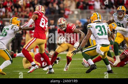 Santa Clara, CA, Stati Uniti d'America. Xix gen, 2020. San Francisco 49ers running back Raheem Mostert (31) è guadagna yardage nel secondo trimestre durante il NFC partita di campionato a Levi's Stadium di domenica, Jan 19, 2020 in Santa Clara. Credito: Paolo Kitagaki Jr./ZUMA filo/Alamy Live News Foto Stock