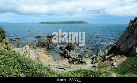 In Titahi Bay, guardando ad ovest verso l'Isola Mana e l'Isola del Sud della Nuova Zelanda Foto Stock