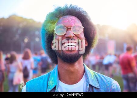 Colorita durante il festival Foto Stock