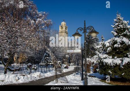 Bitola, Macedonia - Torre dell'Orologio durante l'inverno Foto Stock