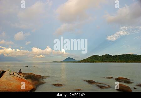 Pantai Batu Burung Beach, Singkawang, West Java, Indonesia Foto Stock