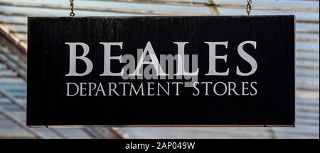 Vista generale di Beale's department store in Southport, Liverpool. Il department store è stato messo in vendita come la catena decide di chiamare gli amministratori. Foto Stock