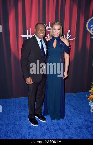 Rodney Peete e Rebecca Romijn alla registrazione dell'Hallmark Channel TV show 'American Rescue Dog Show 2019' nel Barker Hangar. Santa Monica, Gennaio 19, 2020 | Utilizzo di tutto il mondo Foto Stock