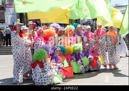 Ukrainian giornata per i bambini sfilano in Khreschatyk Street. Foto Stock