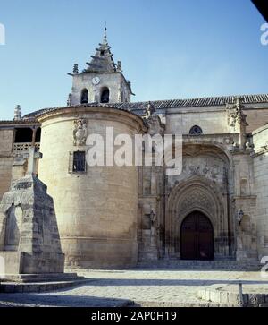 FACHADA MERIDIONAL DE LA IGLESIA DE SANTA MARIA MAGDALENA DE TORRELAGUNA - SIGLO XVI. Posizione: Iglesia de Santa Maria Magdalena. Torrelaguna. MADRID. Spagna. Foto Stock